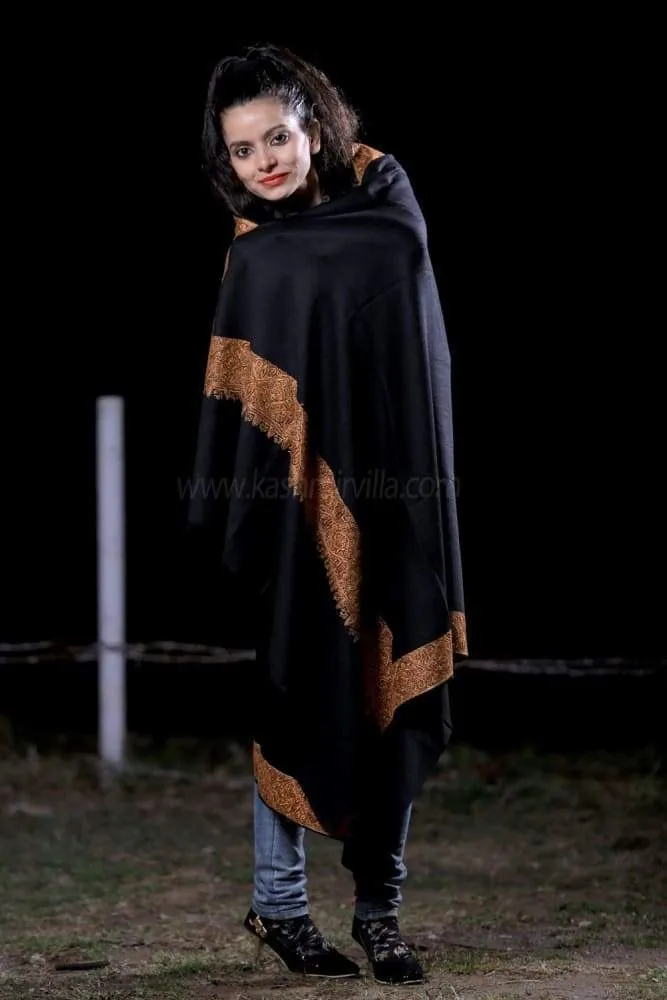 Black Colour SemiPashmina Sozni Shawl With Beautiful Border Owning A Unique Accessory.